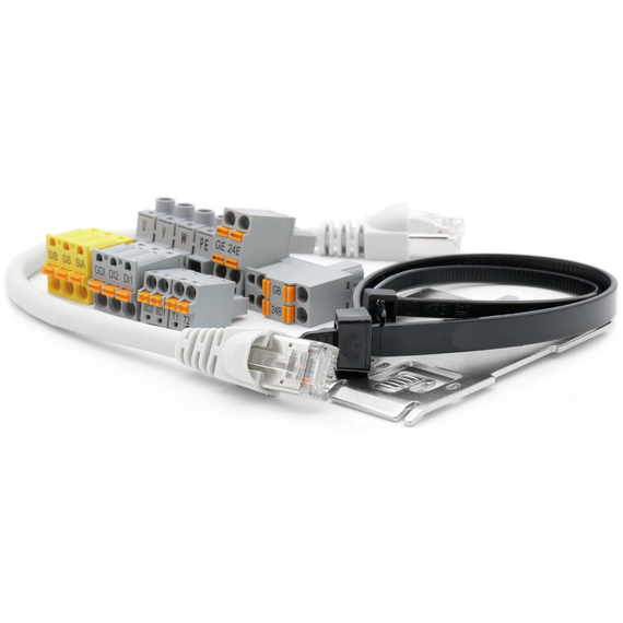 E75AZEVK004
